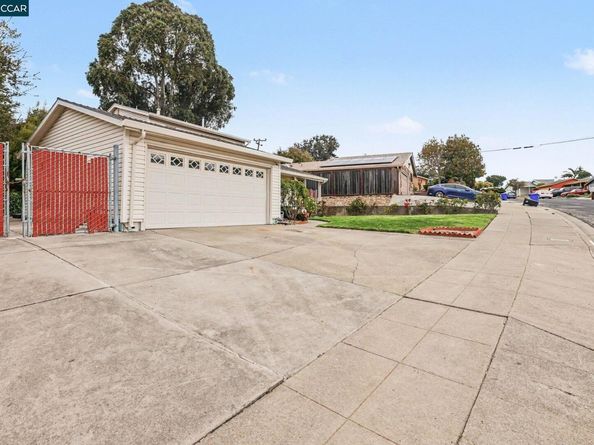 3007 Parker Rd, Richmond CA 94806