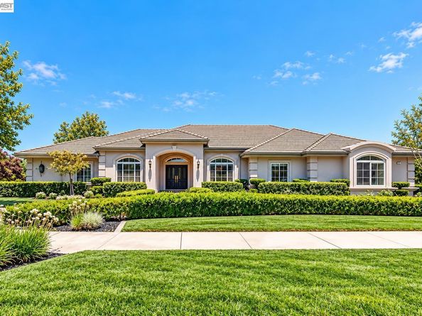 1377 Piemonte Dr, Pleasanton CA 94566