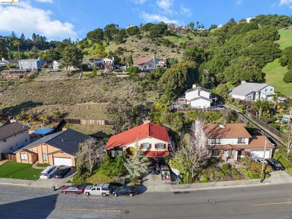 28174 Dobbel Ave, Hayward CA 94542