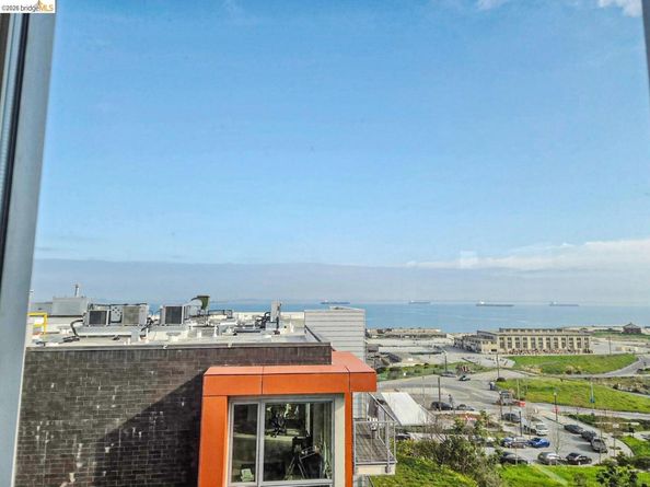 10 Innes Ct 307, San Francisco CA 94124