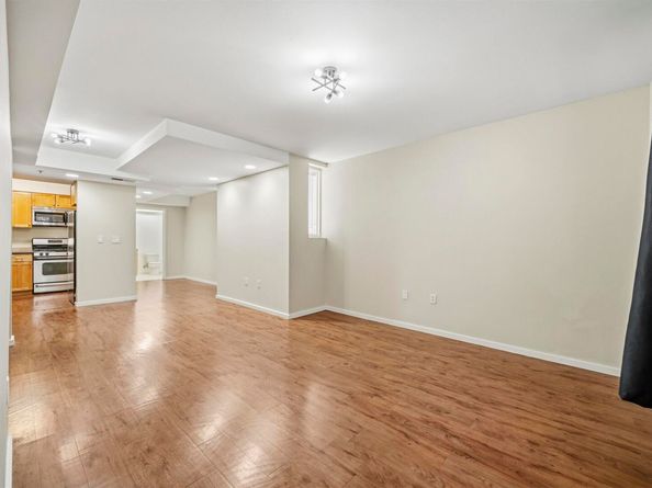425 28th Street 101B, Oakland CA 94609