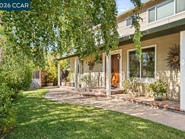 11 Mt Lee Pl, Clayton CA 94517