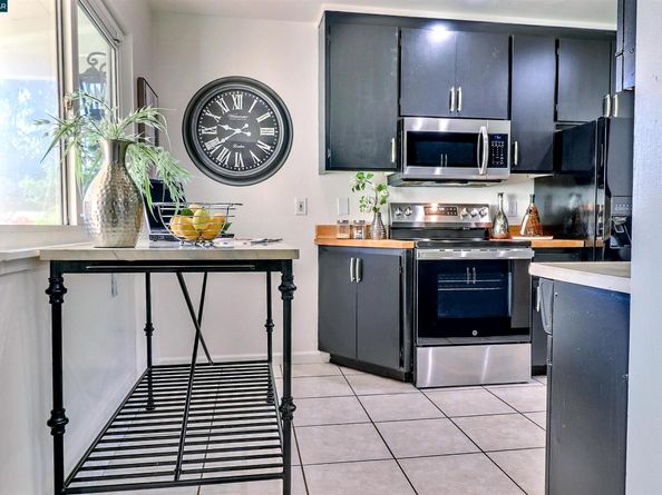 1792 Sharon Dr, Concord CA 94519