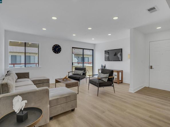 5030 Valley Crest Dr 85, Concord CA 94521
