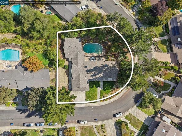 445 Kingsford Dr, Moraga CA 94556