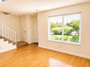 1391 Spring Valley Cmn, Livermore CA 94551