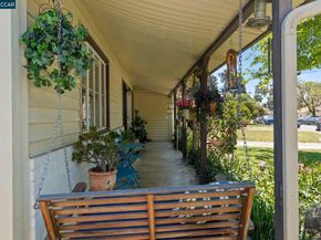 1141 Via Dolorosa, San Lorenzo CA 94580
