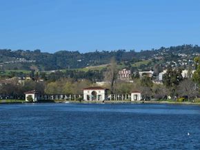 6611 Elverton Dr, Oakland CA 94611