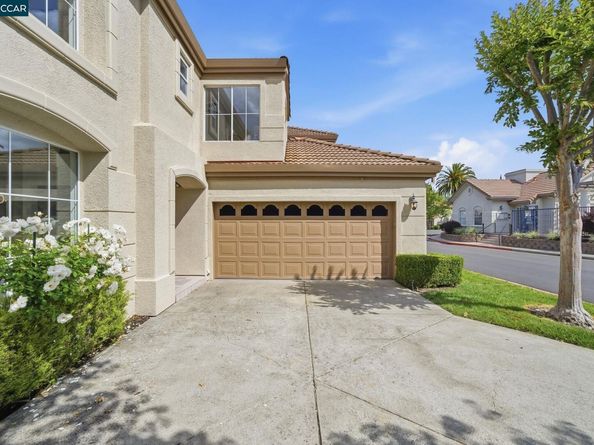 908 Vista Pointe Dr, San Ramon CA 94582
