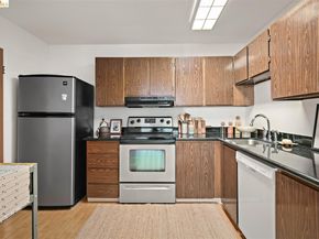 555 Pierce St 422, Albany CA 94706