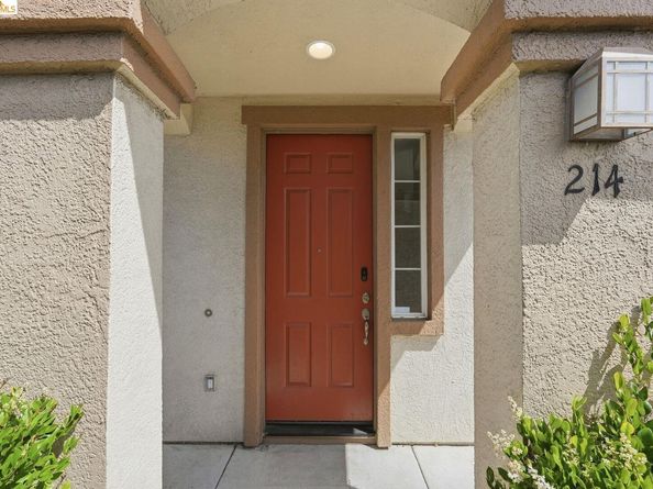 214 Carmel St, San Pablo CA 94806