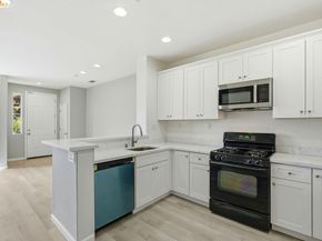 214 Carmel St, San Pablo CA 94806