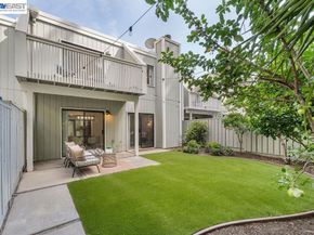 5360 Brookside Ct, Pleasanton CA 94588