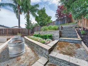 1147 Lomitas Ave, Livermore CA 94550