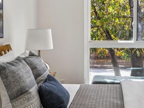 651 Oakland Ave 1F, Oakland CA 94611