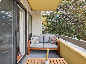 651 Oakland Ave 1F, Oakland CA 94611