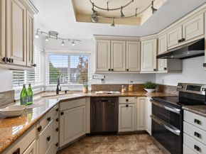 137 Parfait Ln, Alameda CA 94502