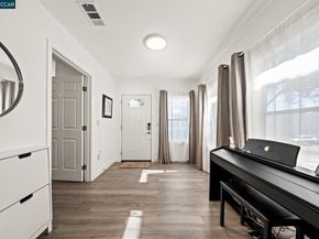 2517 Filbert St, Oakland CA 94607