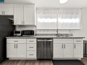 2517 Filbert St, Oakland CA 94607
