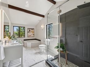 6281 Aspinwall Rd, Oakland CA 94611