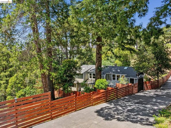6281 Aspinwall Rd, Oakland CA 94611