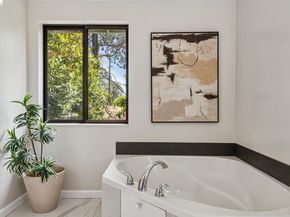6281 Aspinwall Rd, Oakland CA 94611