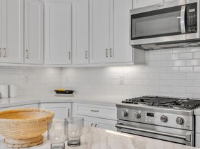 4638 Reinhardt Dr, Oakland CA 94619
