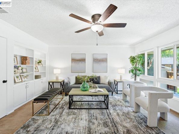 3033 Los Prados Street 230, San Mateo CA 94403