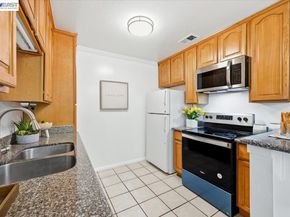 3033 Los Prados Street 230, San Mateo CA 94403