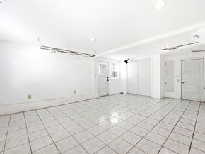 5814 Fleming Ave, Oakland CA 94605