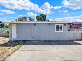 6900 Halliday Ave, Oakland CA 94605
