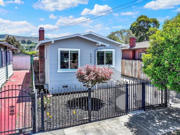 6900 Halliday Ave, Oakland CA 94605