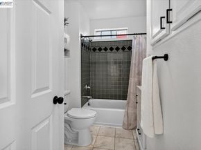 111 Garretson Ave, Rodeo CA 94572