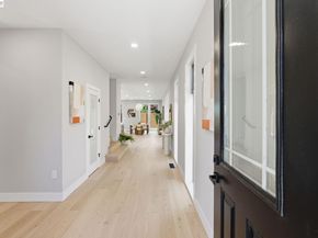 1026 54Th St, Oakland CA 94608