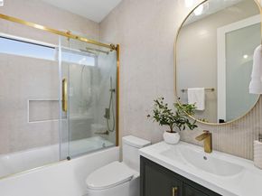 1026 54Th St, Oakland CA 94608