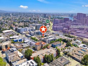 2832 Summit St, Oakland CA 94609