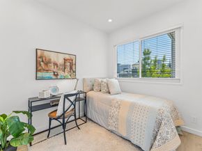 2832 Summit St, Oakland CA 94609