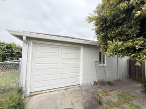 1267 101St Ave, Oakland CA 94603