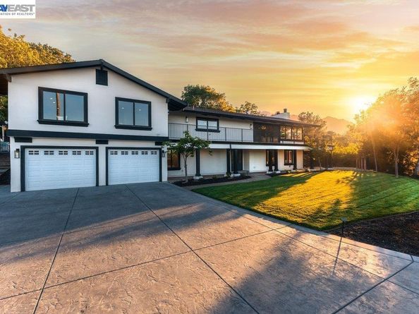481 Montcrest Pl, Danville CA 94526