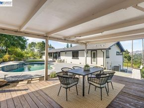 481 Montcrest Pl, Danville CA 94526