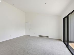 37482 Parish Cir 19F, Fremont CA 94536