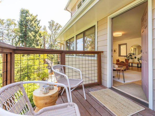 7403 Skyline Blvd, Oakland CA 94611