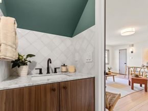 7403 Skyline Blvd, Oakland CA 94611