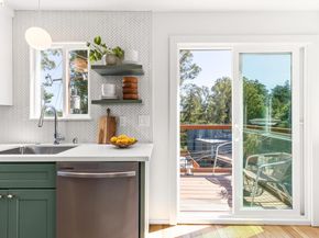 7403 Skyline Blvd, Oakland CA 94611