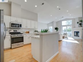 112 Camerota Way, Redwood City CA 94065