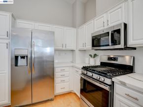 112 Camerota Way, Redwood City CA 94065