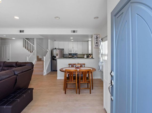 742 Cottage Ct, Mountain View CA 94043