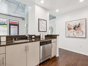 288 3rd St 104, Oakland CA 94607