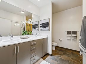 288 3rd St 104, Oakland CA 94607