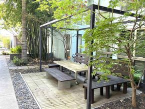 1253 Pine St, Oakland CA 94607